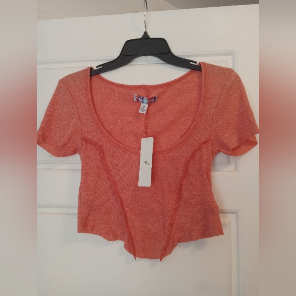 URBAN OUTFITTERS NEW TOP